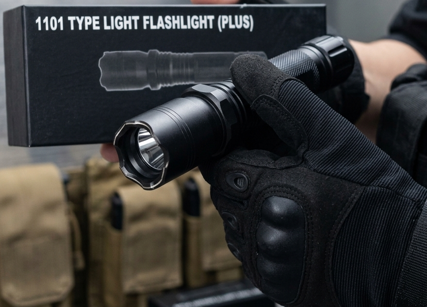 1101 Type Light flashlight (Taser)